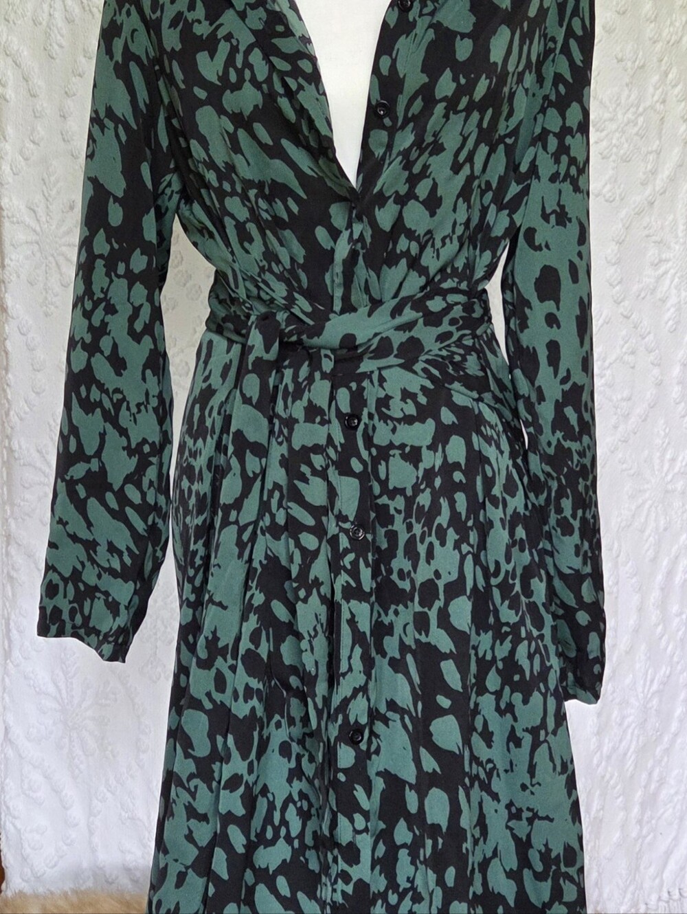 SHEIN Green and Black Printed Long-Sleeve Button Dress